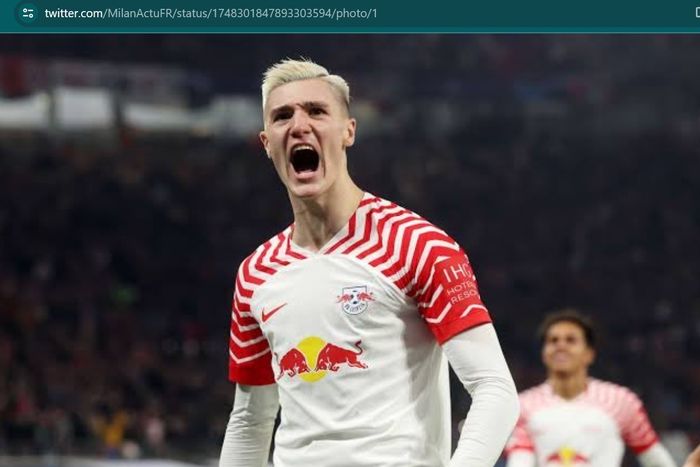 Penyerang RB Leipzig, Benjamin Sesko, menjadi buruan utama AC Milan dalam pencarian sosok penyerang nomor 9 baru.