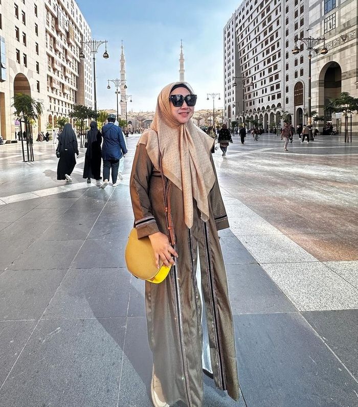 Calon mertua Ayu Ting Ting