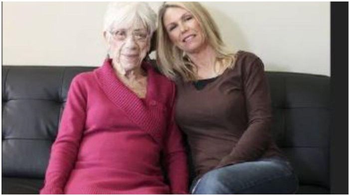 Ibunda Kyle Jones menerima Marjorie sebagai calon menantunya