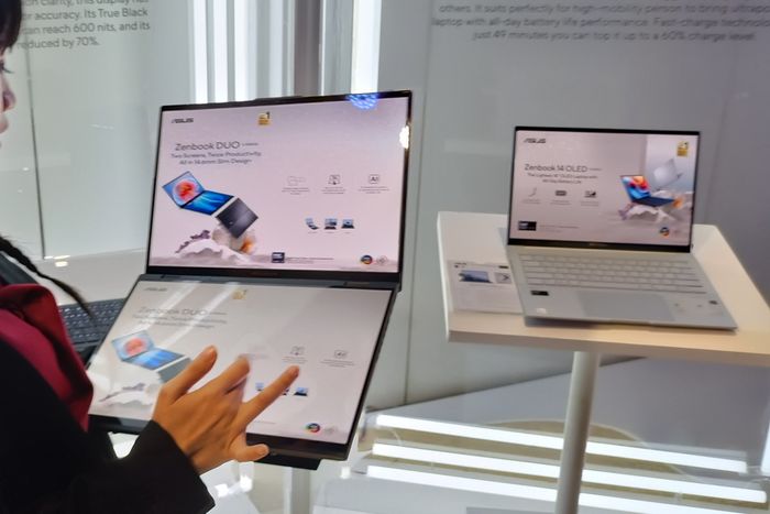 ASUS Resmi Rilis Zenbook DUO, Laptop Dual-Screen OLED Harga 30 Jutaan ...