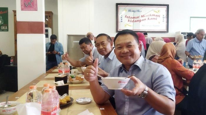 Jenderal TNI kini jualan bakso dan soto