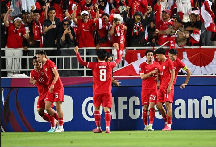 Selebrasi gol timnas U-23 Indonesia yang dicetak oleh Ivar Jenner ke gawang Irak pada duel perebutan tempat ketiga Piala Asia U-23 2024 di Doha (2/5/2024).