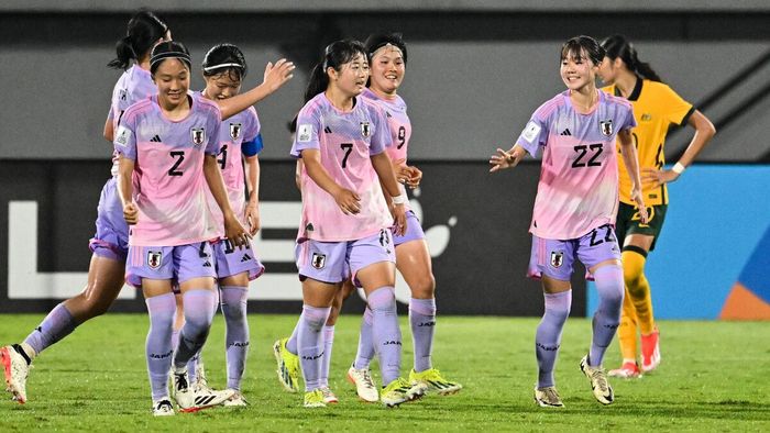 Para Pemain Timnas Wanita U-17 Jepang saat menghadapi Australia dalam laga kedua di Piala Asia Wanita U-17 2024 di Bali United Training Center, Bali, Jumat (10/5/2024).