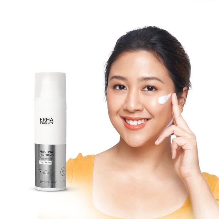 Skincare yang Mengandung Alpha Arbutin untuk Menghilangkan Flek Hitam