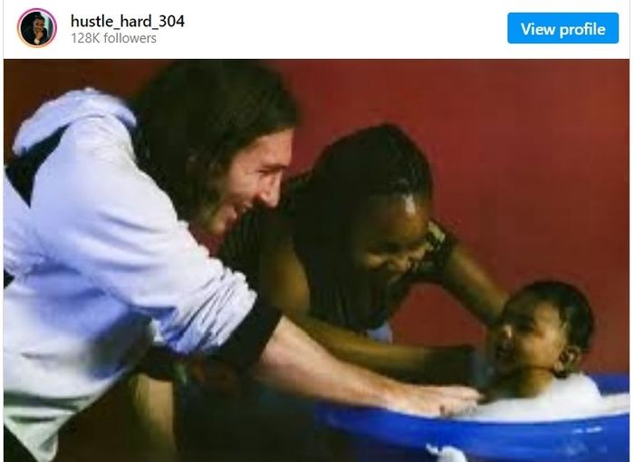 Foto Lionel Messi bersama Lamine Yamal saat bayi.