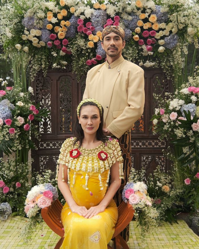 Luna Maya dan Darius Sinathrya