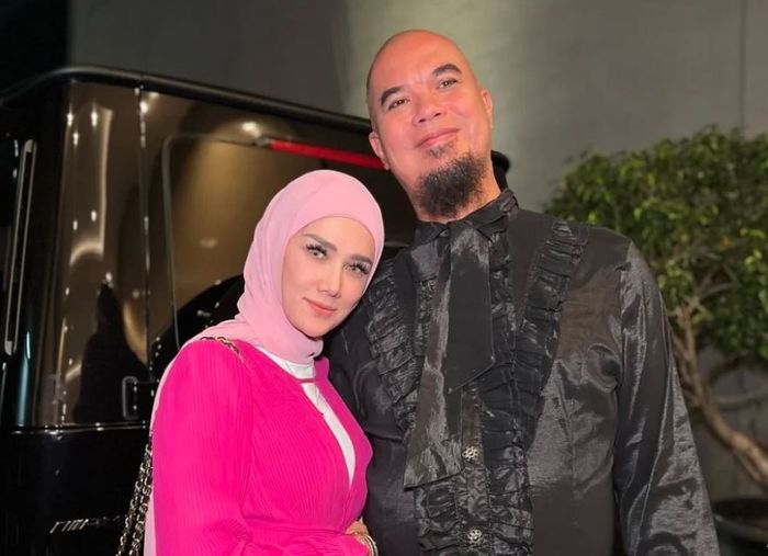 Ahmad Dhani dan Mulan Jameela.