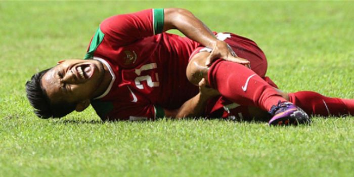 Andik Vermansah mengalami cedera saat Piala AFF 2016.