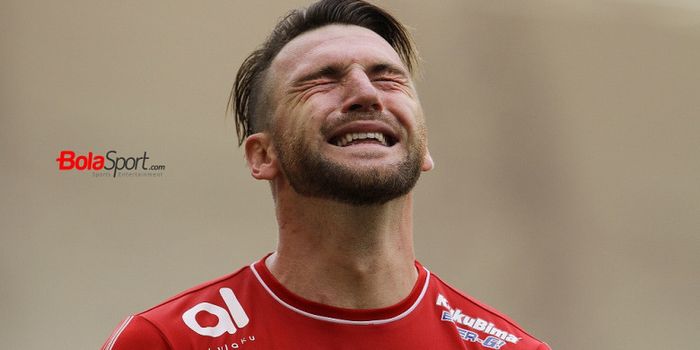   Ekspresi striker Persija Jakarta, Marko Simic versus Sriwijaya FC di Stadion Wibawa Mukti, Cikaran