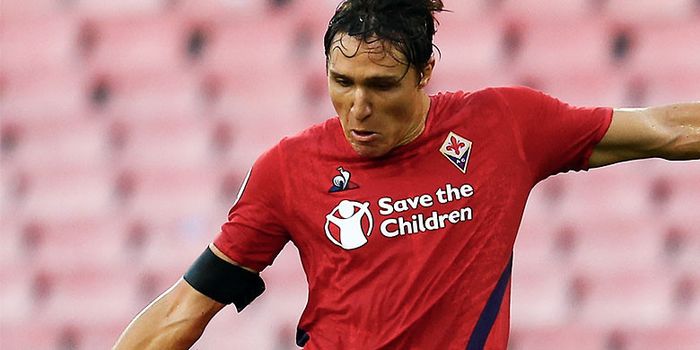 Aksi Striker Fiorentina, Federico Chiesa, saat tampil melawan Napoli bola dalam laga lanjutan Liga I