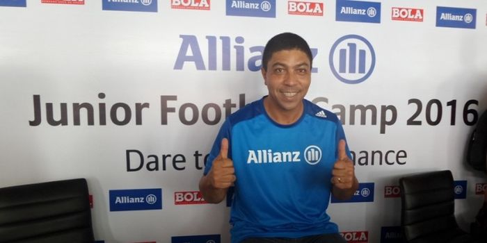 Mantan penyerang tajam Bayern Muenchen dan timnas Brasil, Giovane Elber, dalam acara Allianz Junior 