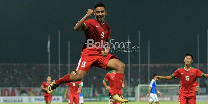  Muhammad Rafli Mursalim melakukan selebrasi di laga timnas U-19 Indonesia kontra Singapura, Selasa 