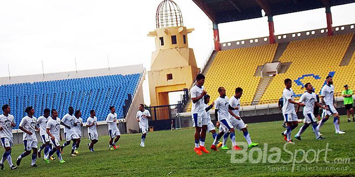 Latihan terakhir Persib Bandung di Stadion si Jalak Harupat Kabupaten Bandung sebelum direnovasi, Mi