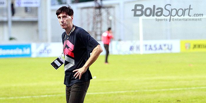 Pelatih Perseru Badak Lampung FC, Milan Petrovic