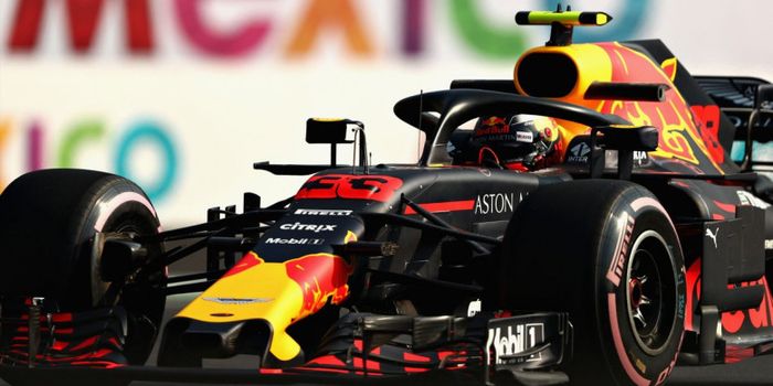 Aksi Max Verstappen (Red Bull Racing) saat mengikuti salah satu sesi latihan bebas F1 GP Meksiko 2018.