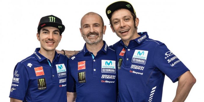 (dari ki-ka) Maverick Vinales, Massimo Meregalli, dan Valentino Rossi.