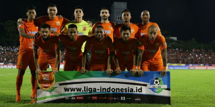                Skuat Borneo FC pada laga pekan kesembilan Liga 1 melawan PSM Makassar di Stadion And