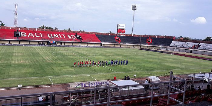 Kondisi Stadion I Wayan Dipta, Gianyar saat dipergunakan Bali United untuk menjamu PSIS Semarang dal
