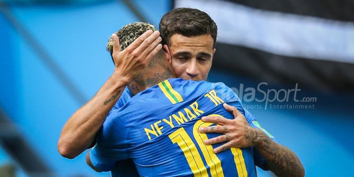 Neymar merayakan gol Philippe Coutinho ke gawang Kosta Rika 
