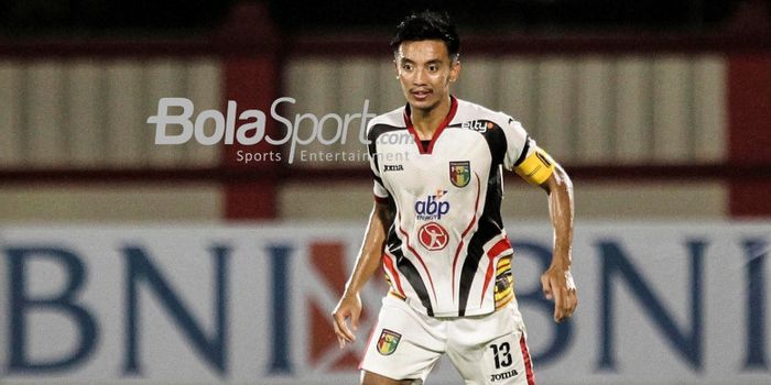 Pemain PSM Makassar, Bayu Gatra, saat masih berseragam Mitra Kukar (2018)