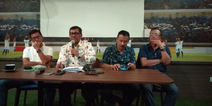 Konferensi pers yang digelar manajemen Persib Bandung, di Graha Persib, Jumat (26/10/2018). 