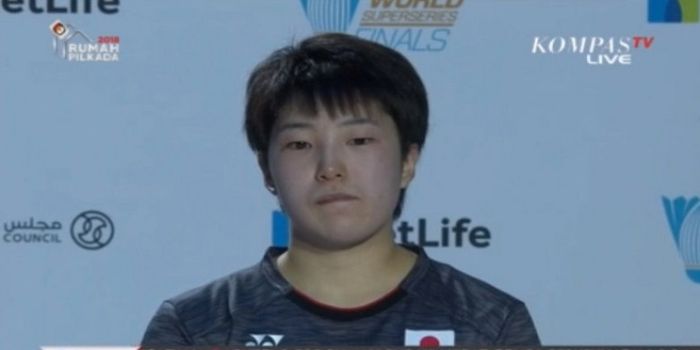 Ekspresi Akane Yamaguchi sesaat sebelum sesi pemberian hadiah usai memenangi partai puncak BWF Sup