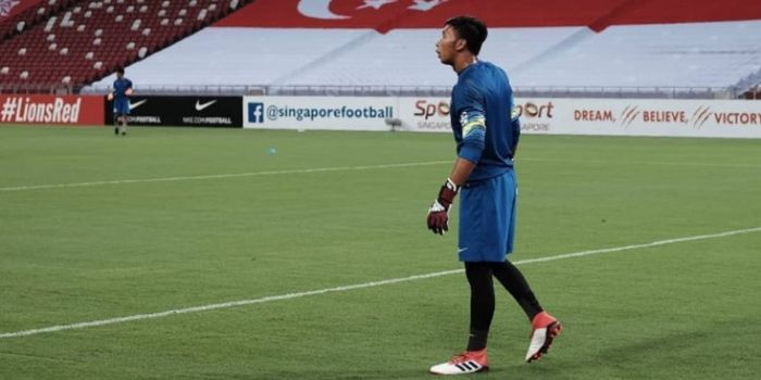 Kiper timnas U-23 Indonesia, Awan Setho saat melawan timnas U-23 Singapura di Stadion Nasional, Sing