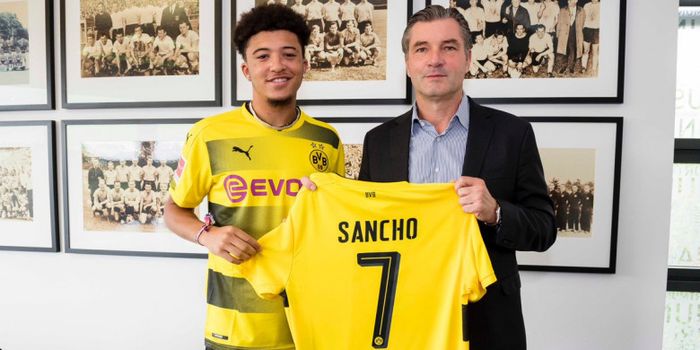 Borussia Dortmund merekrut Jadon Sancho dari Manchester City, Kamis (31/8/2017)