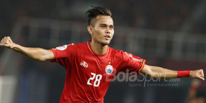           Bek Persija Jakarta Rezaldi Hehanussa selebrasi seusai mencetak gol ke gawang Tampines Rov
