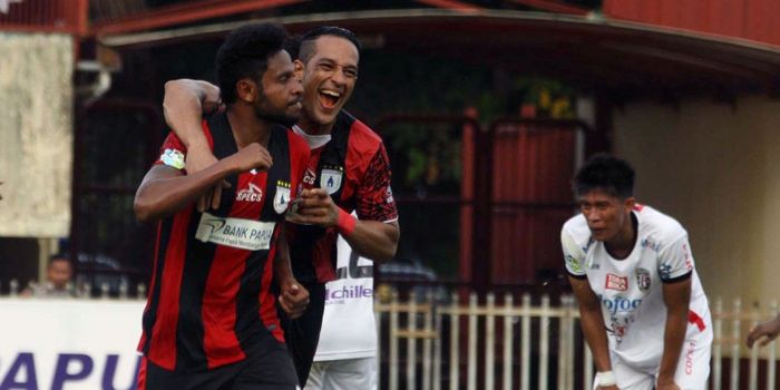 Addison Alves tampil gemilang saat Persipura Jayapura menang atas Bali United di Stadion Mandala, Jayapura.