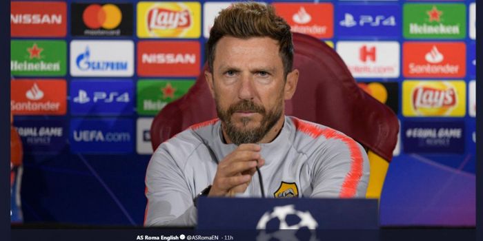 Pelatih AS Roma, Eusebio Di Francesco,posisinya terancam menyusul hasil buruk ketika Roma dibantai 1-7 oleh Fiorentina TWITTER.COM/ASROMAEN