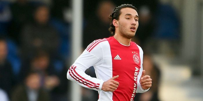 Penyerang tim cadangan Ajax, Ezra Walian, saat tampil melawan Chelsea dalam laga perempat final UEFA