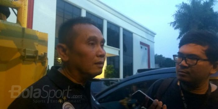 Ketua Asprov PSSI Sumatera Selatan, Ir. H. Ucok Hidayat, M.T. saat masih menjabat sebagai manajer Sriwijaya FC.