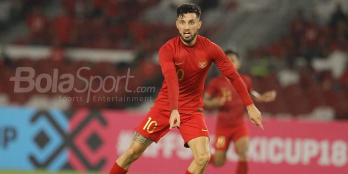   Aksi pemain timnas Indonesia, Stefano Lilipaly saat menghadapi timnas Timor Leste, pada laga kedua