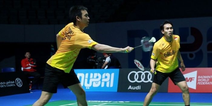 Pasangan ganda putra Indonesia, Muhammad Ahsan/Hendra Setiawan saat tampil di babak penyisihan perta