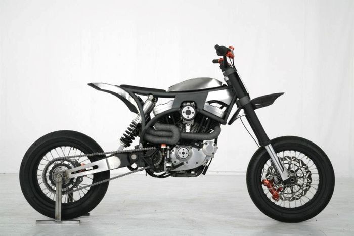 Harley Davidson Buell Thunderbolt 1998 jadi supermoto
