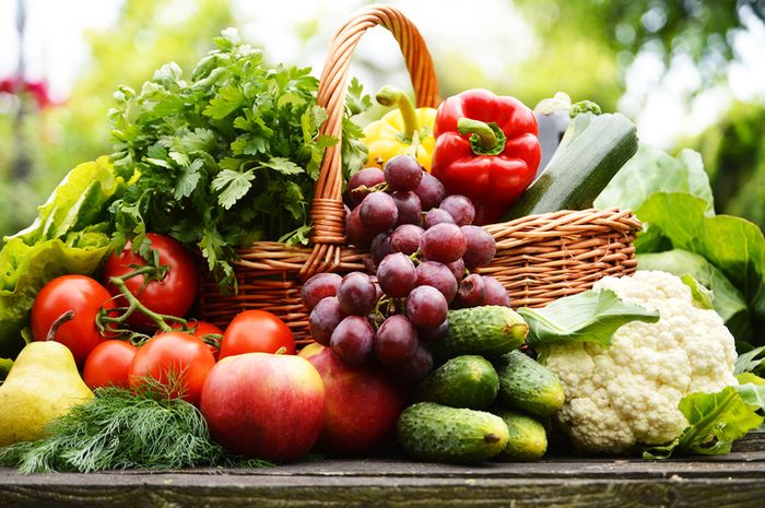 Sayuran hijau dan buah dapat membantu mengurangi tekanan darah tinggi.