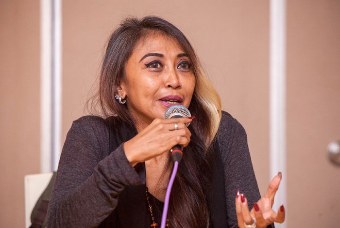 Trie Utami Jaduk Ferianto saat konferensi pers di Hotel Alana, Yogyakarta, 19 November 2015 terkait 