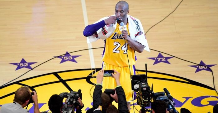 Handuk Pertandingan Terakhir Mendiang Kobe Bryant Laku Rp 530 Juta