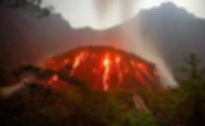 gunung Kelud meletus