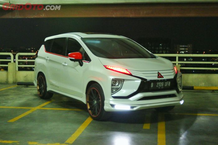 Mitsubishi Xpander  W7 Tambah Keren dengan Cutting  Sticker  