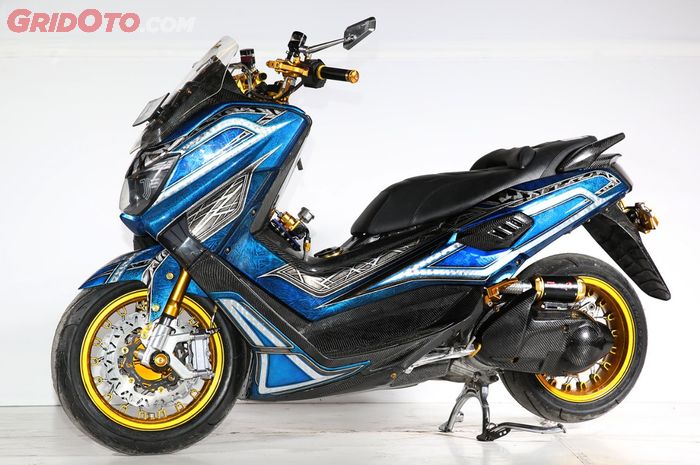 Yamaha NMAX  Dengan Grafis Matrix Jadi Best Airbrush  di 