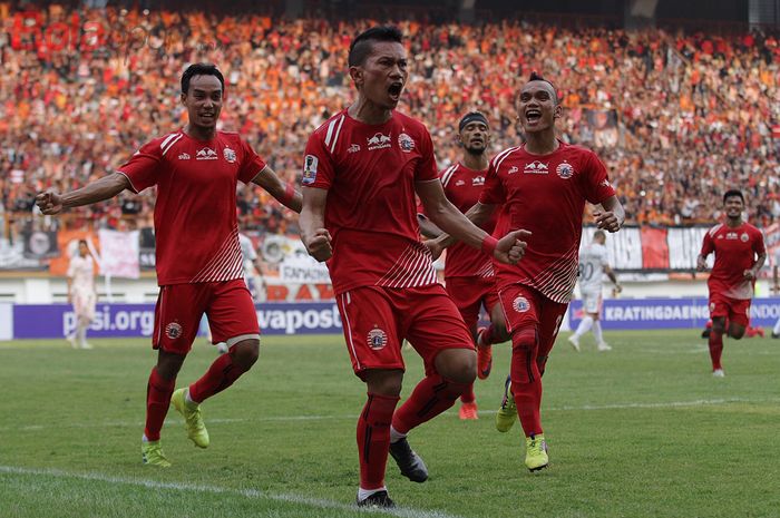 Pemain Persija Jakarta, Ismed Sofyan merayakan golnya ke gawang Bali United pada Kratingdaeng Piala Indonesia di Stadion Wibawa Mukti, Cikarang, Jawa Barat, Minggu (5/4/2019) dalam laga tersebut persija menang melawan Bali United dengan skor 1-0.