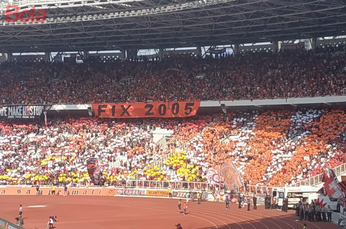 Fix 2005 yang merujuk kekalahan Persija Jakarta dari Arema pada final Copa Indonesia 2005.