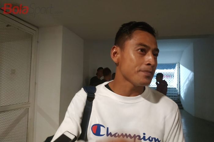 Striker Persebaya, Samsul Arif saat ditemui seusai laga kontra timnas Indonesia di Stadion Madya, Jakarta, Jumat (21/2/2020).