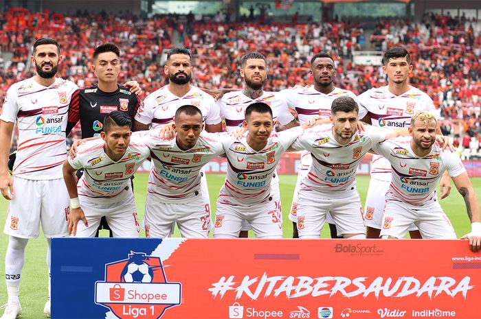 Skuad Borneo FC saat dijamu Persija Jakarta di Stadion Gelora Bung Karno, Jakarta (1/3/2020)