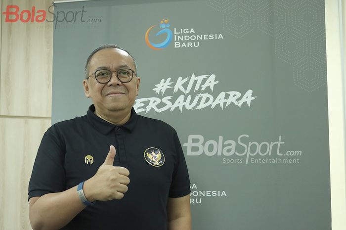 Direktur Utama PT Liga Indonesia Baru (LIB), Akhmad Hadian Lukita, sedang wawancara eksklusif dengan BolaSport.com pada 19 November 2020