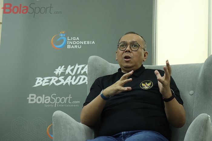 Direktur Utama PT Liga Indonesia Baru (LIB), Akhmad Hadian Lukita, sedang wawancara eksklusif dengan BolaSport.com pada 19 November 2020