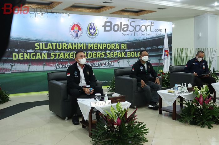 Dari kiri ke kanan: Ketum PSSI Mochamad Iriawan, Menpora Zainudin Amali, Dirut PT LIB Akhmad Hadian Lukita, dalam acara Silaturahmi Menpora RI dengan Stakeholders Sepakbola Indonesia, Kamis (18/2/2021).