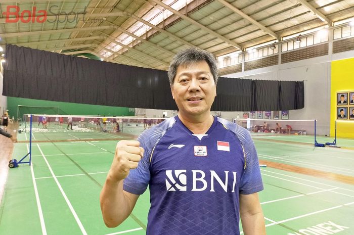 Pelatih Ganda Putra Bulutangkis Indonesia, Aryono Miranat, yang ditemui di sela-sela latihan, di kawasan Cipayung, Jakarta Timur, Selasa (07/03/2023)